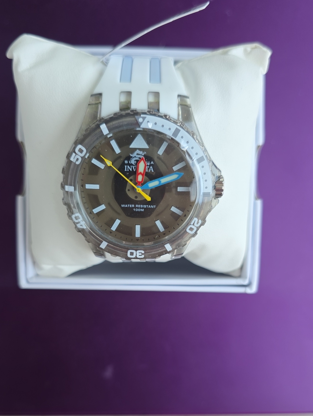 177.1  Invicta Subaqua Watch. White/Grey